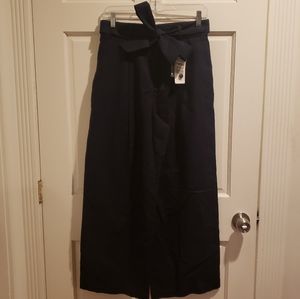 Brand New UNIQLO Belted Linen Pants!